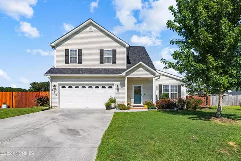 110 Hill Farm Dr, Richlands, NC 28574