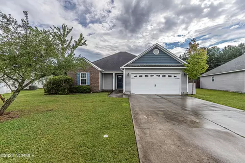 309 Hughes Ln, Jacksonville, NC 28546
