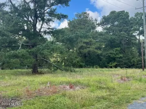 1 2 Devon Dr, Laurel Hill, NC 28351