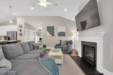 Living - 322 Arden Dr, Hampstead, NC 28443 photo 1 of 2