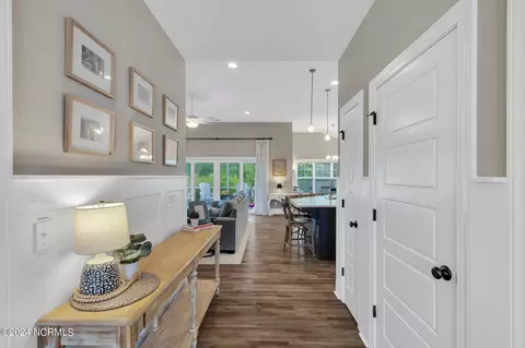 Entry Way - 322 Arden Dr, Hampstead, NC 28443 photo 2 of 2