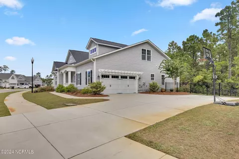Exterior - 322 Arden Dr, Hampstead, NC 28443 photo 2 of 6