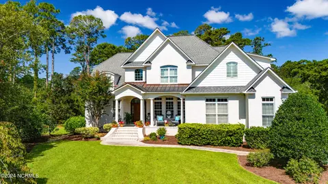 163 Camp Morehead Dr, Morehead City, NC 28557