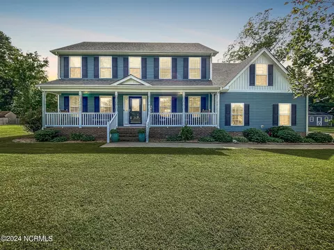 125 Fox Ln, Moyock, NC 27958