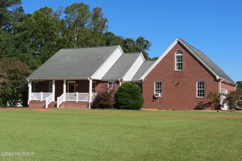 5926 Kershaw Rd, Oriental, NC 28571