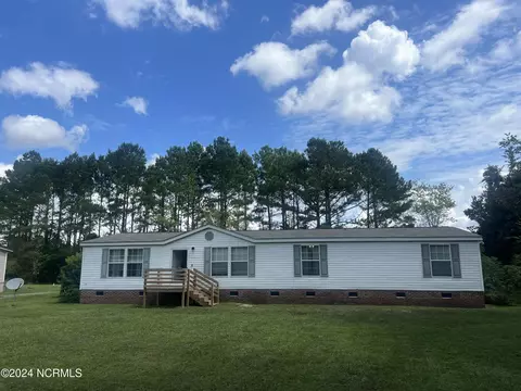 1148 Ivester Ct NE, Leland, NC 28451