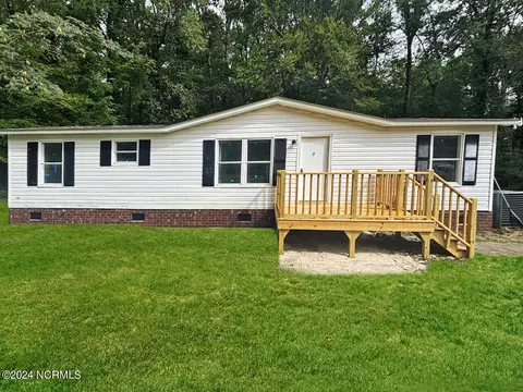 2305 Old Bath Hwy, Washington, NC 27889