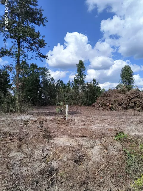B2, Kinston, NC 28504