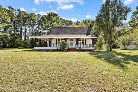 2745 S Nc 41 50 Hwy, Chinquapin, NC 28521