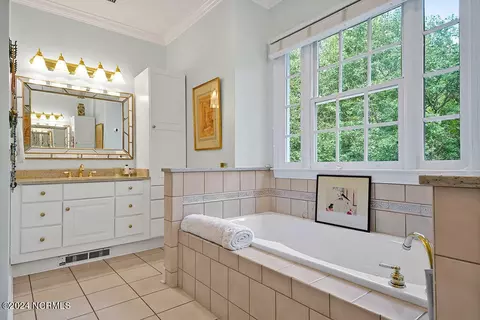Bath - 100 Drake Rd, Hampstead, NC 28443 photo 1 of 6