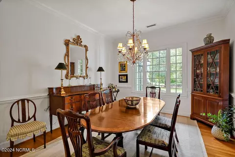 Dining - 100 Drake Rd, Hampstead, NC 28443 photo 1 of 2