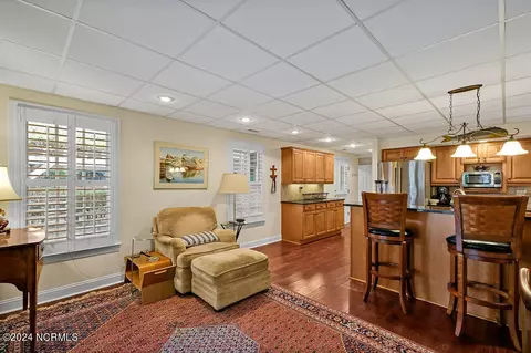 Kitchen - 100 Drake Rd, Hampstead, NC 28443 photo 7 of 9
