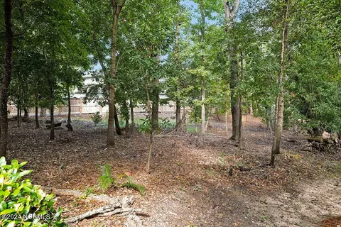 Exterior - 100 Drake Rd, Hampstead, NC 28443 photo 12 of 18