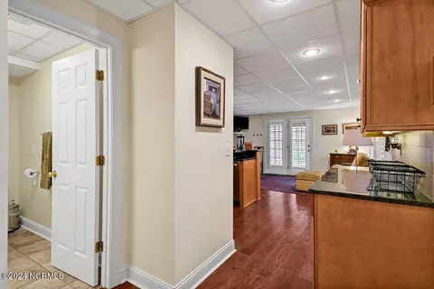 Entry Way - 100 Drake Rd, Hampstead, NC 28443 photo 3 of 3
