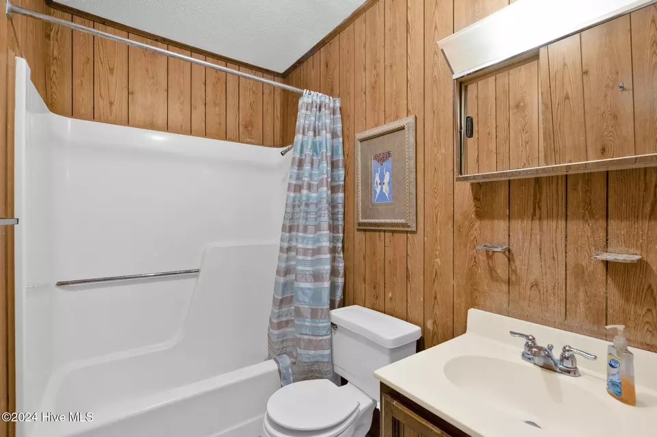  1620 E Pelican Dr, Oak Island, NC 28465 photo 18