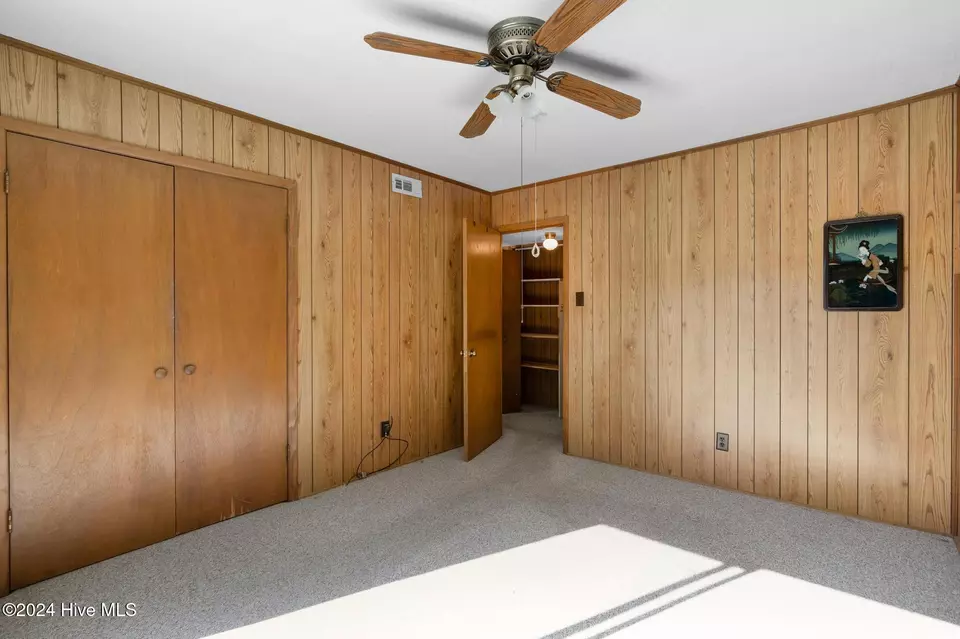  1620 E Pelican Dr, Oak Island, NC 28465 photo 15