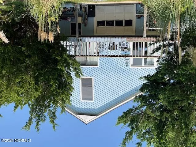  1620 E Pelican Dr, Oak Island, NC 28465 photo 2