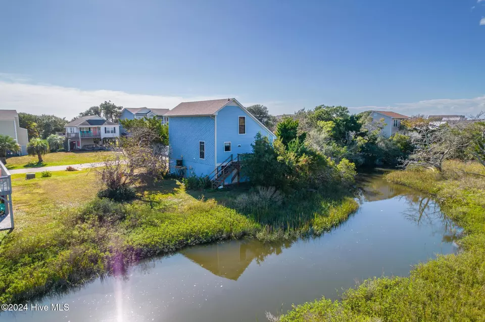  1620 E Pelican Dr, Oak Island, NC 28465 photo 21