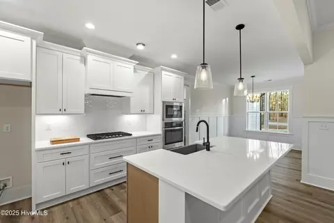 234 Hampton Ct, Hampstead, NC 28443 photo 9