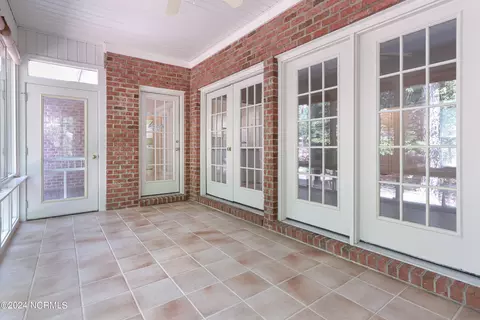 Exterior - 15 Cedar Ln, Pinehurst, NC 28374 photo 2 of 8