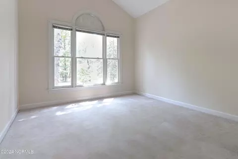 Bedroom - 15 Cedar Ln, Pinehurst, NC 28374 photo 3 of 4
