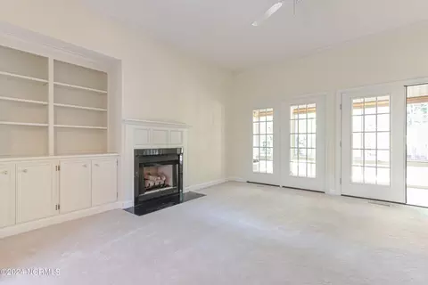 Living - 15 Cedar Ln, Pinehurst, NC 28374 photo 2 of 4