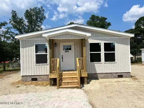 2013 Sarah Field Ct, Supply, NC 28462