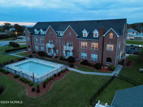 502 W Main St #109, Swansboro, NC 28584