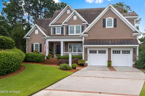 2764 Clove Tree Ct SE, Southport, NC 28461