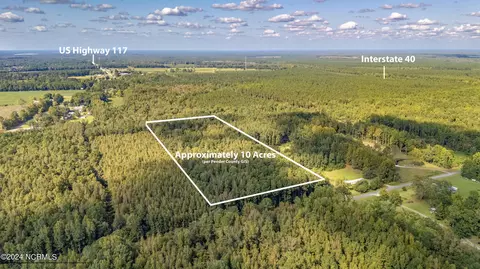 1414 State Rd, Burgaw, NC 28425