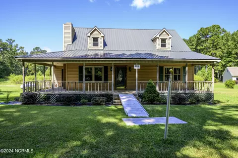 820 New Liberty Rd, New Bern, NC 28562