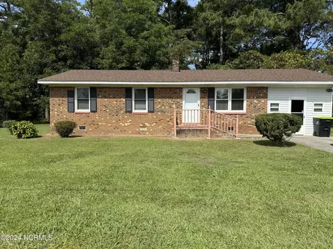 6748 Hassell Rd, Robersonville, NC 27871