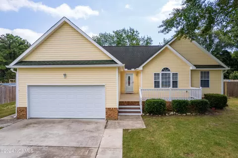 119 Brayview Dr, Moyock, NC 27958