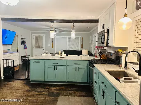 111 N King St, Bath, NC 27808 photo 2