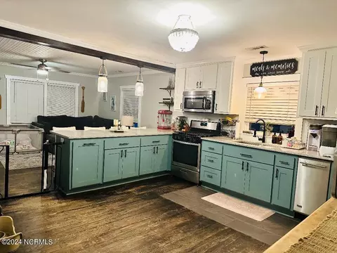 111 N King St, Bath, NC 27808 photo 3