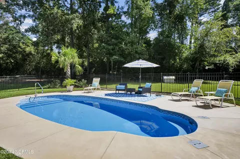 Exterior - 112 White Heron Cove Rd, Hampstead, NC 28443 photo 11 of 22