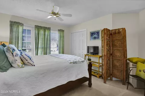 Bedroom - 112 White Heron Cove Rd, Hampstead, NC 28443 photo 4 of 8
