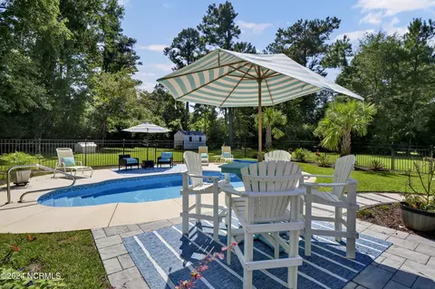 Exterior - 112 White Heron Cove Rd, Hampstead, NC 28443 photo 6 of 22
