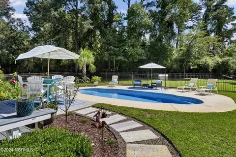Exterior - 112 White Heron Cove Rd, Hampstead, NC 28443 photo 5 of 22