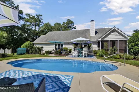 Exterior - 112 White Heron Cove Rd, Hampstead, NC 28443 photo 12 of 22