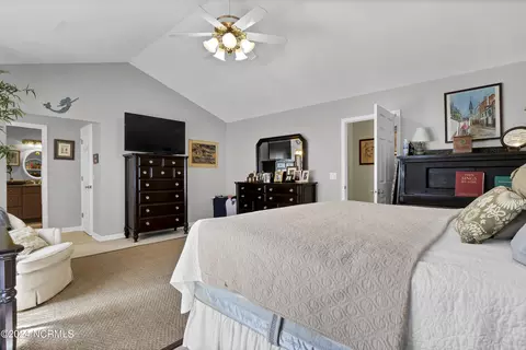 Bedroom - 112 White Heron Cove Rd, Hampstead, NC 28443 photo 3 of 8