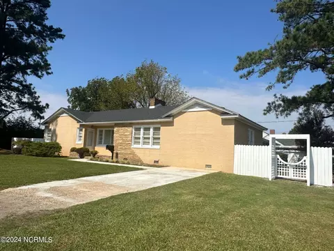 800 E Troy St, Ahoskie, NC 27910