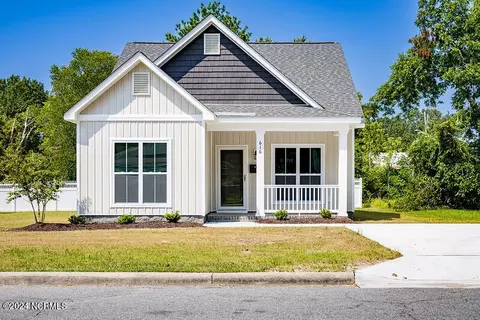 616 Hudson St, Greenville, NC 27834