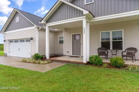Exterior - 235 Gregory Fork Rd, Richlands, NC 28574 photo 1 of 9