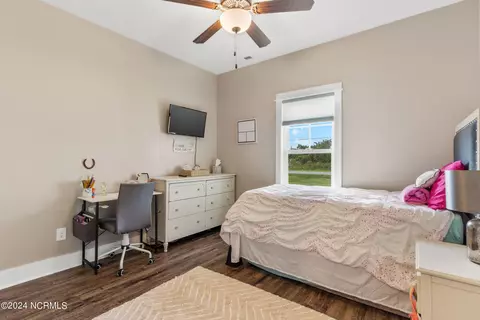 Bedroom - 235 Gregory Fork Rd, Richlands, NC 28574 photo 4 of 7