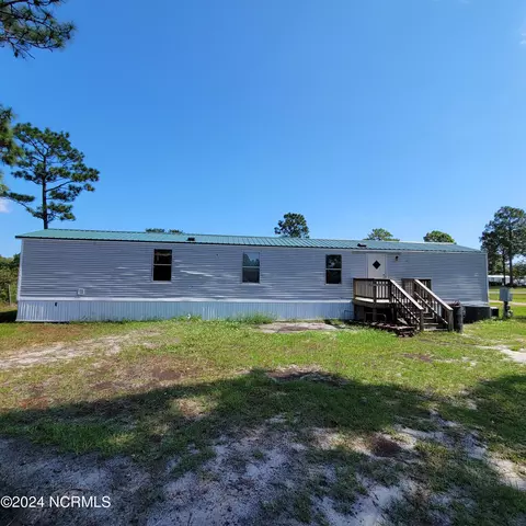 119 N Kings St, Hubert, NC 28539 photo 3
