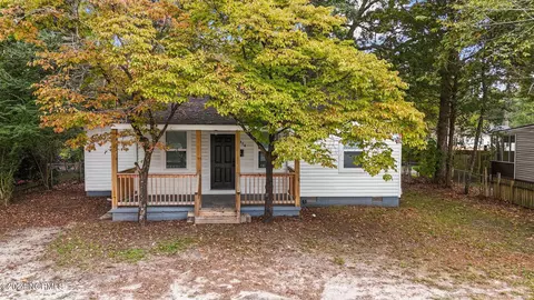 914 Simmons St, New Bern, NC 28560