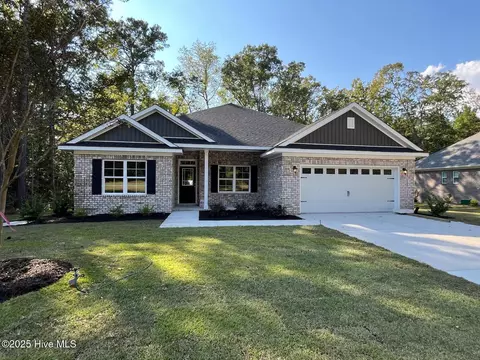 1183 Natal Dr SE, Bolivia, NC 28422