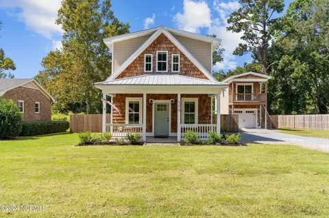 125 Spring Rd, Wilmington, NC 28401