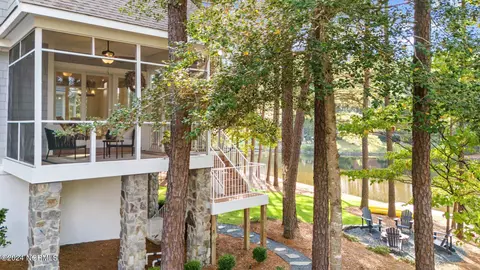 Exterior - 32 Loch Lomond Ct, Pinehurst, NC 28374 photo 20 of 23